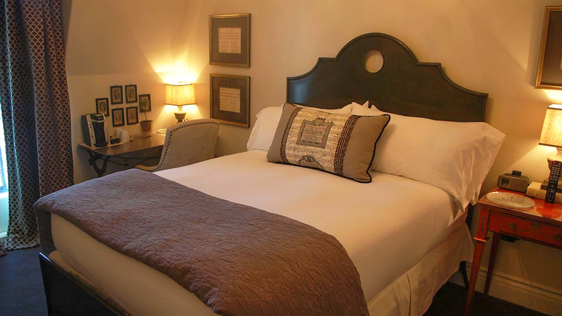 Miramonte King Room image 0